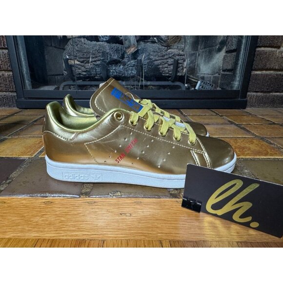 Women’s 6 Adidas Original Stan Smith Gold Metallic Pack Athletic Sneakers FW5364 - Picture 1 of 8